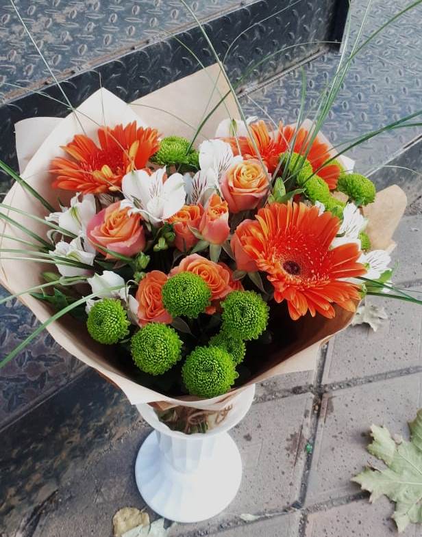 Букет цветов из: Герберы, Хризантемы, Альстромерии и Розы в Краснослободске Республики Мордовия