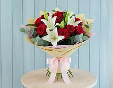 Букет цветов из:  Лилии и Розы в Краснослободске Республики Мордовия