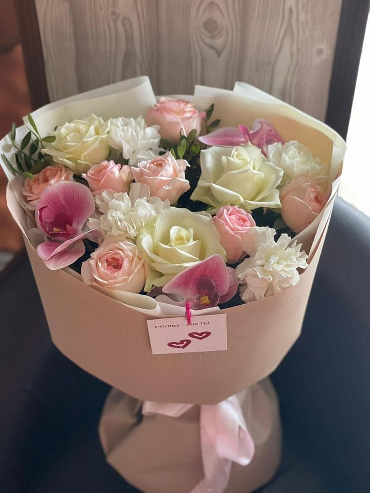 Букет цветов из: Орхидеи, Розы и Гвоздики в Краснослободске Республики Мордовия