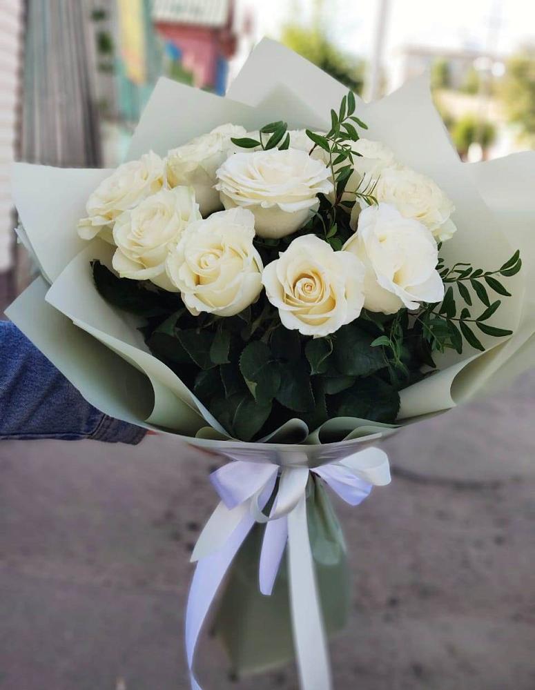 Букет Белые розы Проуд в Краснослободске Республики Мордовия