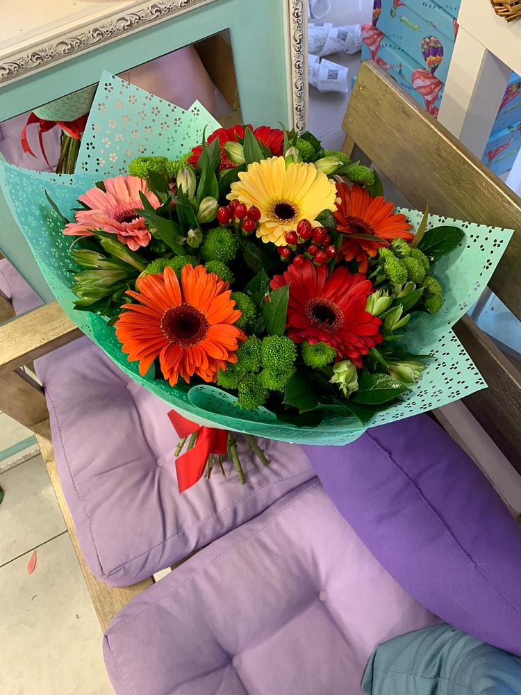 Букет цветов из: Герберы, Хризантемы и Альстромерии в Краснослободске Республики Мордовия