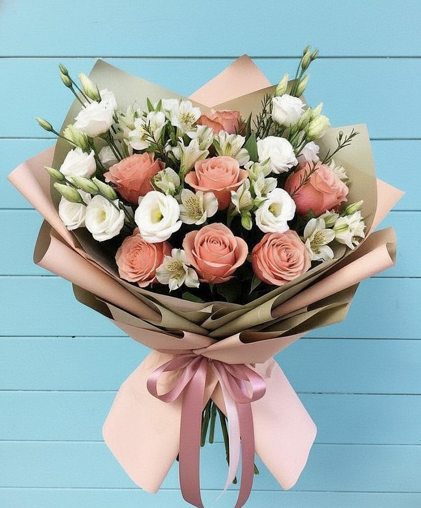 Букет цветов из: Розы, Альстромерии и Лизиантусы в Краснослободске Республики Мордовия