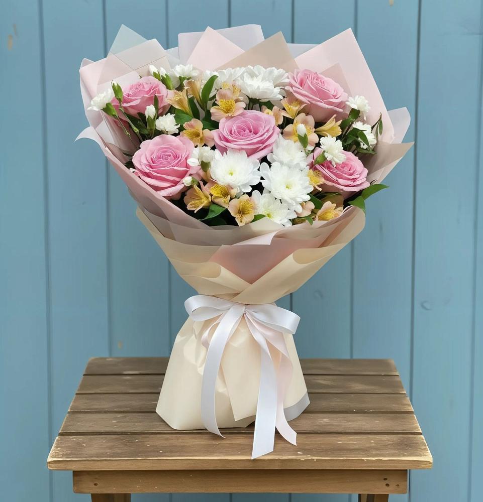 Букет цветов из: Гвоздики, Орхидеи и Розы в Краснослободске Республики Мордовия