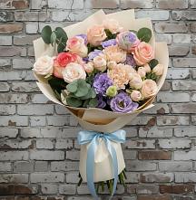 Букет цветов из:  Розы, Лизиантусы и Гвоздики в Краснослободске Республики Мордовия
